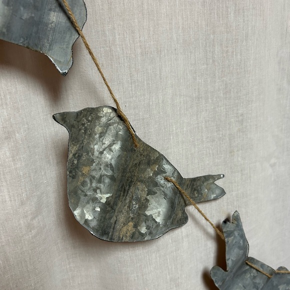 Rustic tin bird garland indoors or outdoors wall decoration shinny one side - Picture 11 of 14